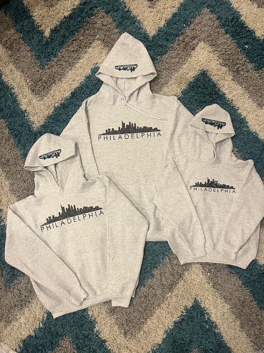 Skyline hoodie w/ embroidered patch