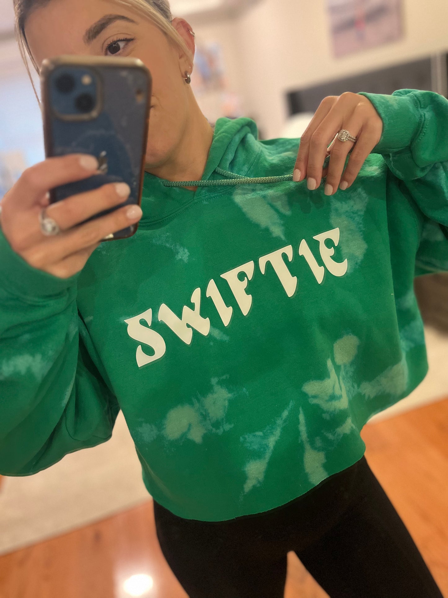 Dyed Swiftie Sweatshirt - kelly green